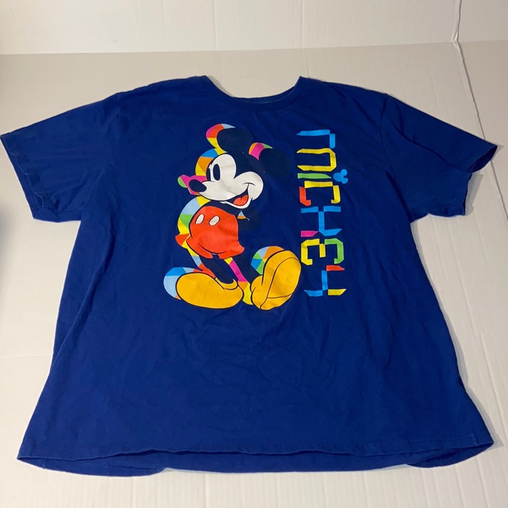 The Disney Store Unisex 2XL Mickey Mouse Rainbow Graphic Short Sleeve T-Shirt
